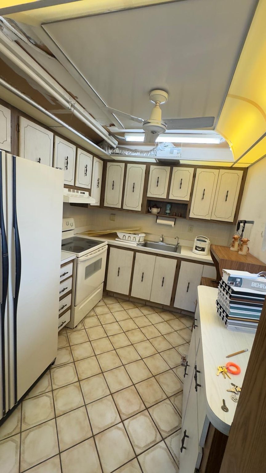 Kitchen remodel, before